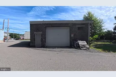 148 N Third Street N, Saint Clair, PA 17970 - Photo 19