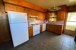 305 S 2nd St, Pottsville, PA 17901 - Photo 5