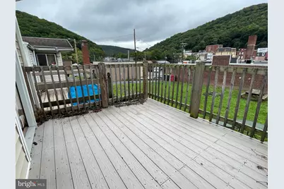 407 Hamilton Street, Pottsville, PA 17901 - Photo 17