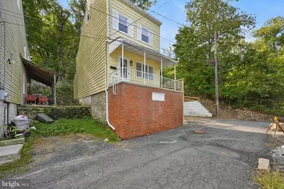 1023 W Schuylkill Avenue, Pottsville, PA 17901 - Photo 7