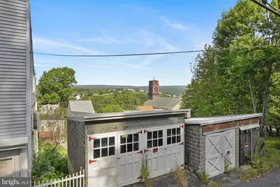 1023 W Schuylkill Avenue, Pottsville, PA 17901 - Photo 27