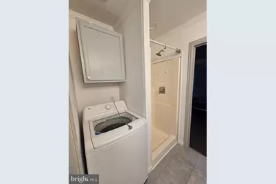 17 N 2nd Street #1ST FLOOR, Saint Clair, PA 17970 - Photo 5