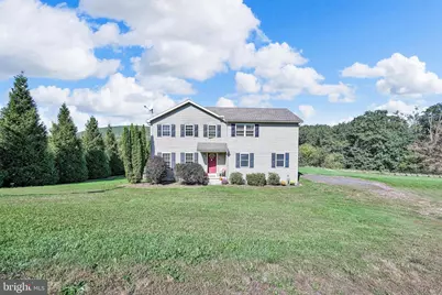 37 W Walnut Street, Ringtown, PA 17967 - Photo 1