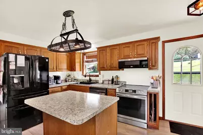 203 Hatchet Cove, Auburn, PA 17922 - Photo 5
