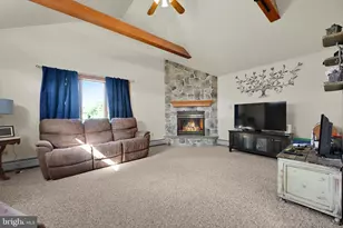 532 E Main St, Hegins, PA 17938 - Photo 9