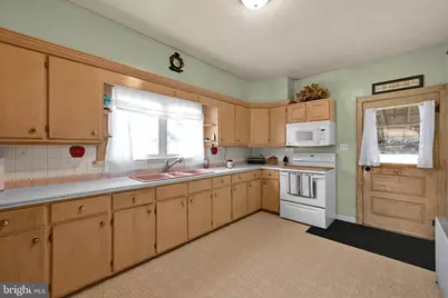532 E Main Street, Hegins, PA 17938 - Photo 15