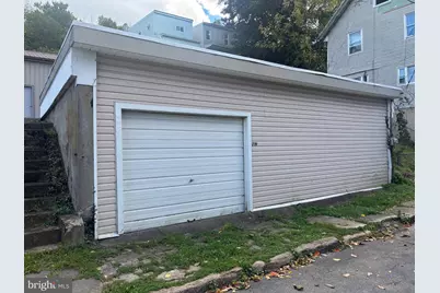 719 W Howard Avenue, Pottsville, PA 17901 - Photo 5