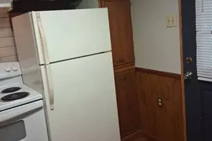 909 Mahantongo St, Pottsville, PA 17901 - Photo 3