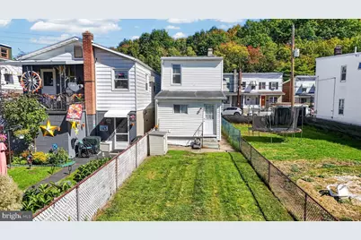 208 S Morris Street, Saint Clair, PA 17970 - Photo 5