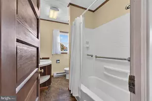 19 S 3rd St, Frackville, PA 17931 - Photo 21