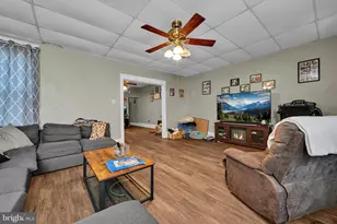 301 S Spring Garden St, Pottsville, PA 17901 - Photo 9