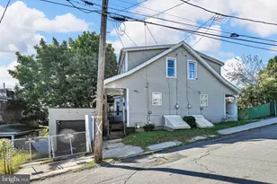 301 S Spring Garden St, Pottsville, PA 17901 - Photo 3