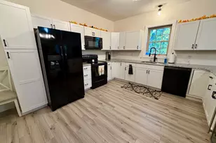 322 N Spring Mountain Dr, Zion Grove, PA 17985 - Photo 11
