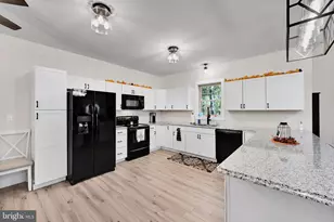 322 N Spring Mountain Dr, Zion Grove, PA 17985 - Photo 15