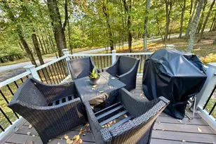 322 N Spring Mountain Dr, Zion Grove, PA 17985 - Photo 9