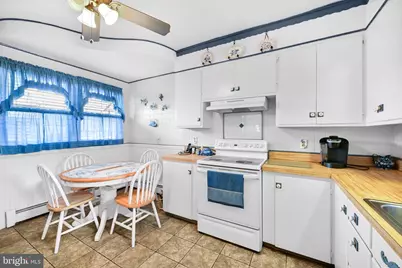 200 W Lloyd Street, Shenandoah, PA 17976 - Photo 11