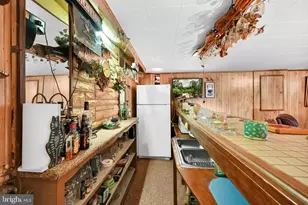 200 W Lloyd St, Shenandoah, PA 17976 - Photo 27