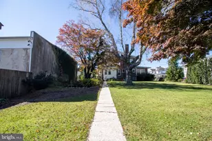 77 N Center St, Frackville, PA 17931 - Photo 13