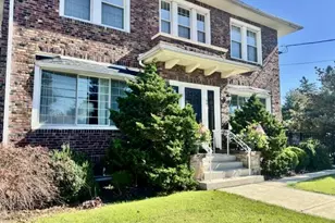 77 N Center St, Frackville, PA 17931 - Photo 3