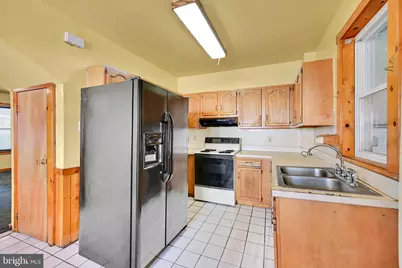 319 E Race Street, Pottsville, PA 17901 - Photo 11
