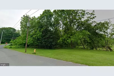 E Independence Street, Orwigsburg, PA 17961 - Photo 3