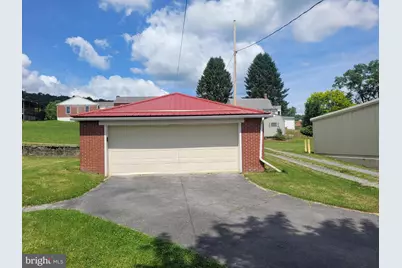 202 Main Street S, Conemaugh Township, PA 15928 - Photo 9