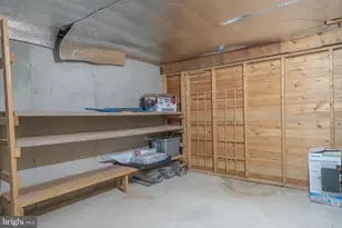 160 Woodpecker Dr, Mount Pleasant Mills, PA 17853 - Photo 9