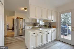 301 Stahl St, Middleburg, PA 17842 - Photo 5