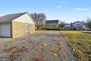 325 E Market St, Beavertown, PA 17813 - Photo 29