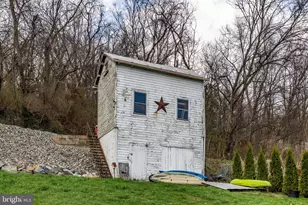 1760 Main St, Port Trevorton, PA 17864 - Photo 11