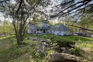 620 Stonebridge Dr, Selinsgrove, PA 17870 - Photo 1