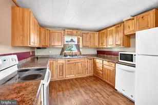 1660 Main St, Port Trevorton, PA 17864 - Photo 3