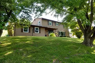 10 Meadowbrook Dr, Selinsgrove, PA 17870 - Photo 3