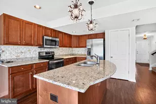 175 N Oakwood, Selinsgrove, PA 17870 - Photo 5