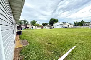 124 Vine St, Middleburg, PA 17842 - Photo 9