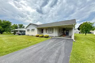 124 Vine St, Middleburg, PA 17842 - Photo 3