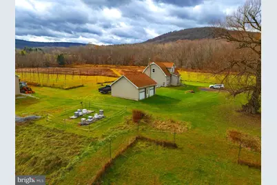 48 Yarnes Rd, Waymart, PA 18472 - Photo 3