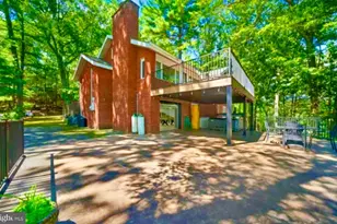 84 Lakeview Dr, Lakeville, PA 18438 - Photo 5