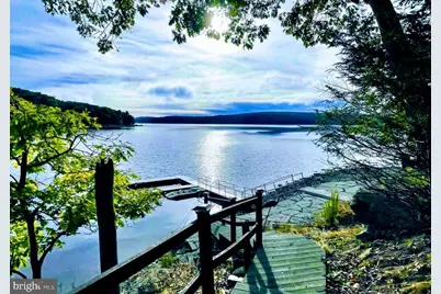 84 Lakeview Dr, Lakeville, PA 18438 - Photo 7