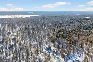 1073 West Side Dr, South Sterling, PA 18445 - Photo 17