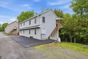 9 E Shore Ln, Beach Lake, PA 18405 - Photo 3