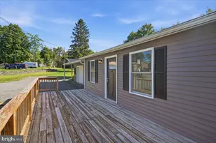 61E Lakeside Dr, Honesdale, PA 18431 - Photo 15