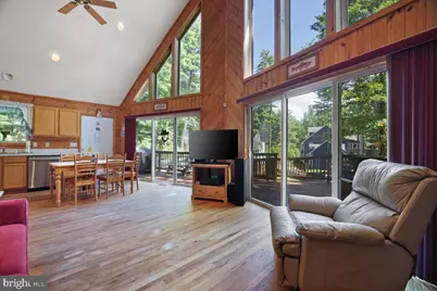 6 Lakeside Drive, Lakeville, PA 18438 - Photo 3