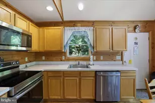 6 Lakeside Dr, Lakeville, PA 18438 - Photo 9