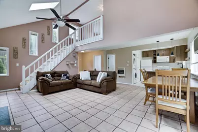 1065 Breezewood Drive, Newfoundland, PA 18445 - Photo 11