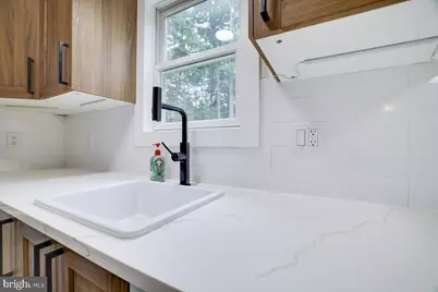 1065 Breezewood Drive, Newfoundland, PA 18445 - Photo 15