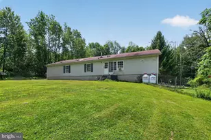 59 Laurel Dr, Honesdale, PA 18431 - Photo 3