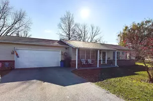 2440 Brougher Ln, York, PA 17408 - Photo 3
