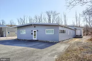 195 Old York Rd, New Cumberland, PA 17070 - Photo 3