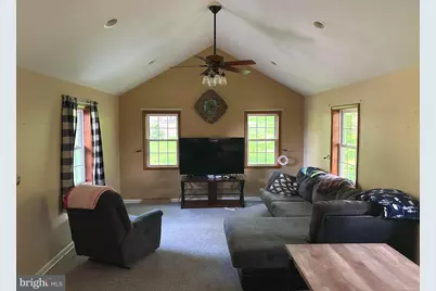 415 Folkstone Court, York, PA 17402 - Photo 3